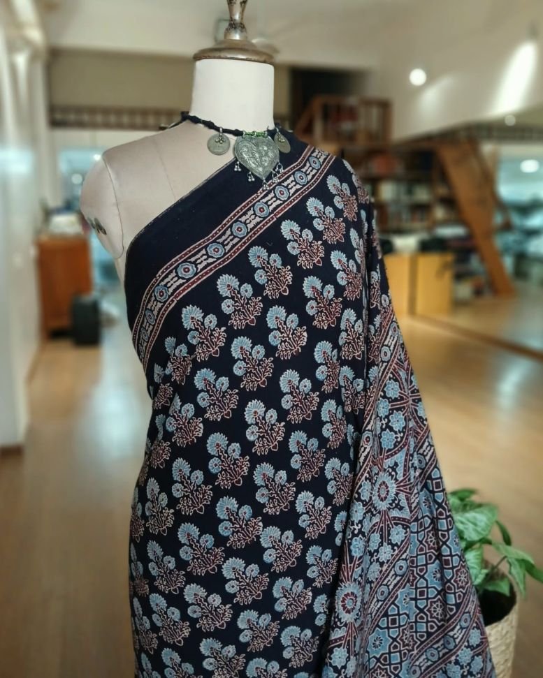 Ajrakh Mul Cotton Saree – (AMCS1047) - Image 2
