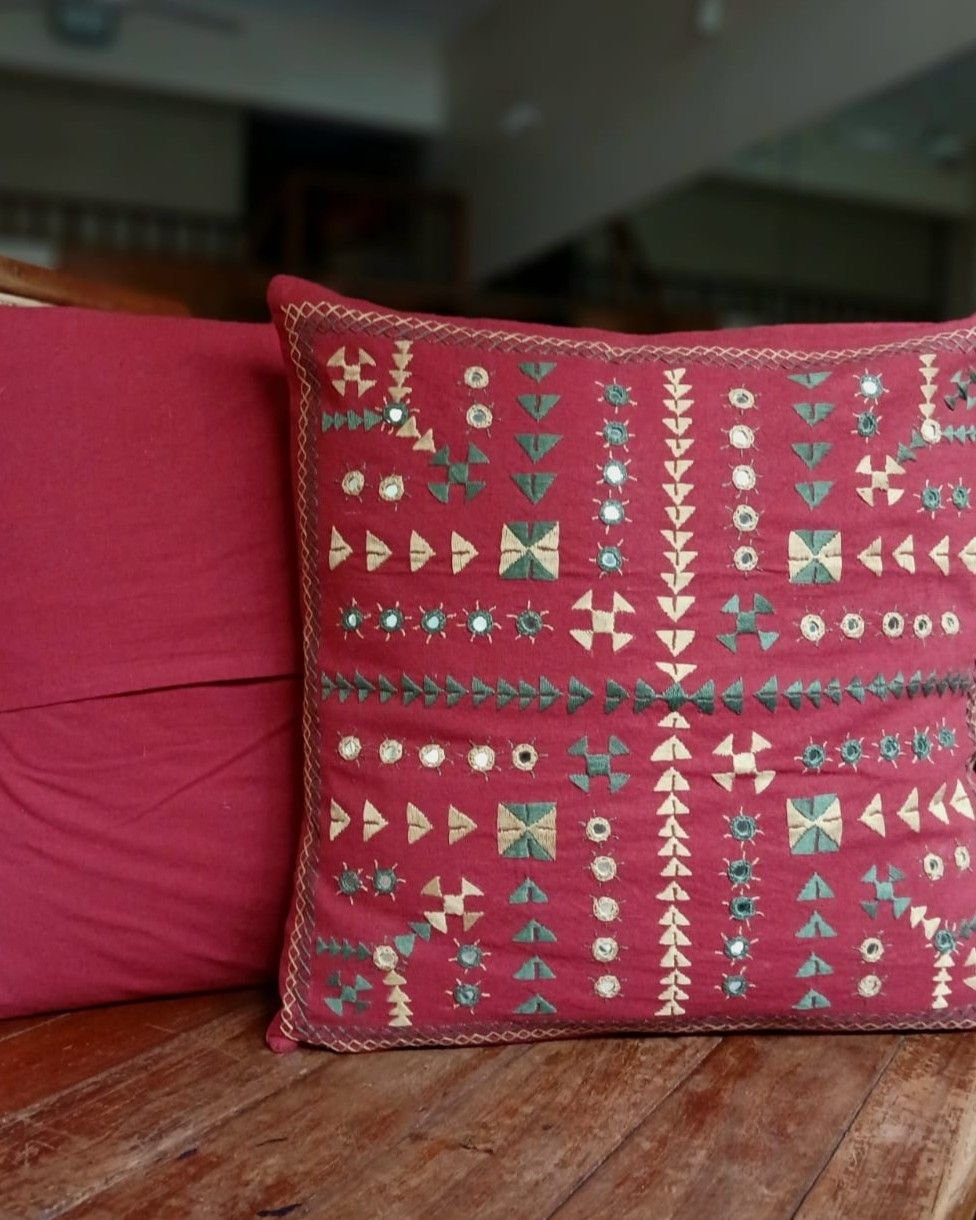 Barmer Embroidered Cushion Cover Set - (BECC0012) - Image 4