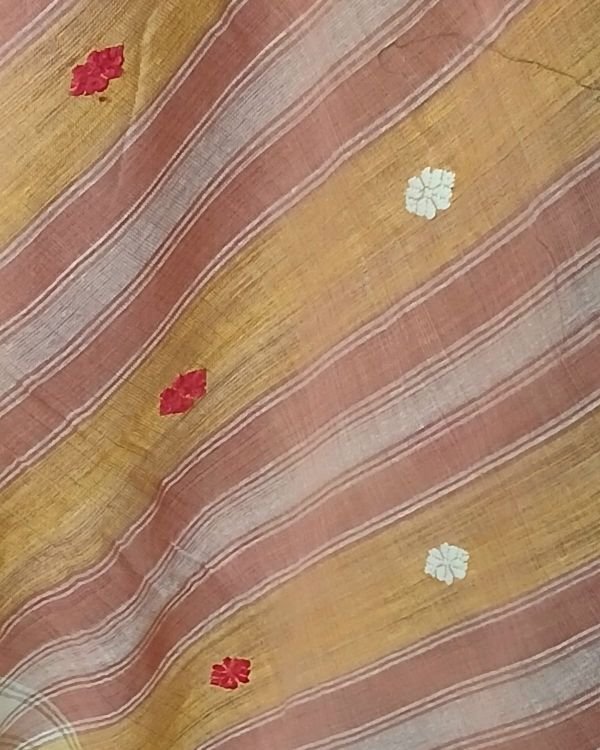 Ahimsa Eri Silk saree from Sualkuchi in Assam - (AESS0008) - Image 8