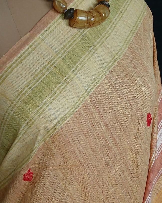 Ahimsa Eri Silk saree from Sualkuchi in Assam - (AESS0008) - Image 4