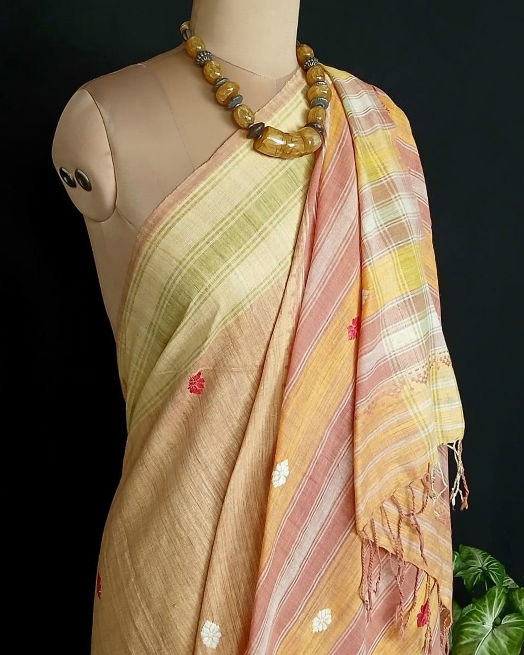 Ahimsa Eri Silk saree from Sualkuchi in Assam - (AESS0008)