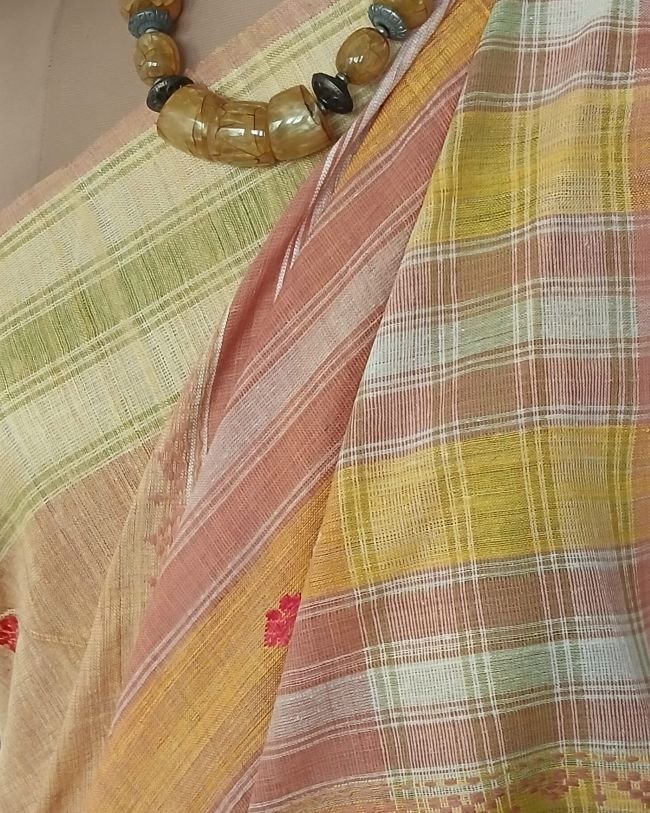 Ahimsa Eri Silk saree from Sualkuchi in Assam - (AESS0008) - Image 5