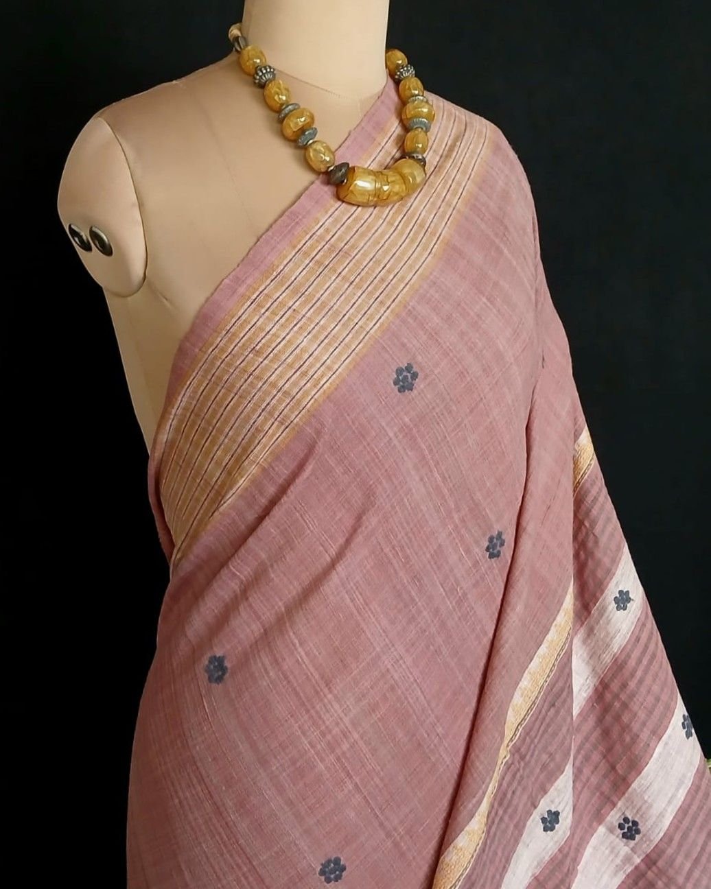 Ahimsa Eri Silk saree from Sualkuchi in Assam - (AESS0007) - Image 2