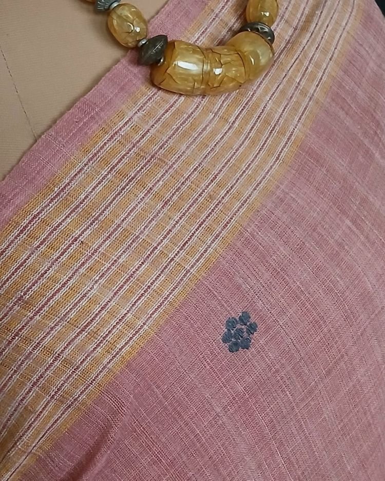 Ahimsa Eri Silk saree from Sualkuchi in Assam - (AESS0007) - Image 3