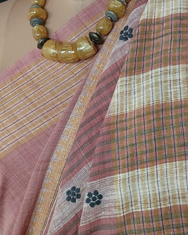 Ahimsa Eri Silk saree from Sualkuchi in Assam - (AESS0007) - Image 4