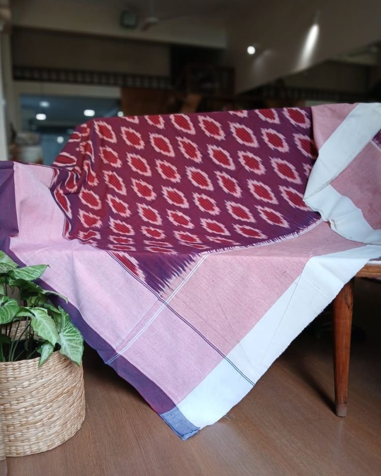 Ikat Cotton Double Bedsheet Set with Pillowcases - (BDST1013)