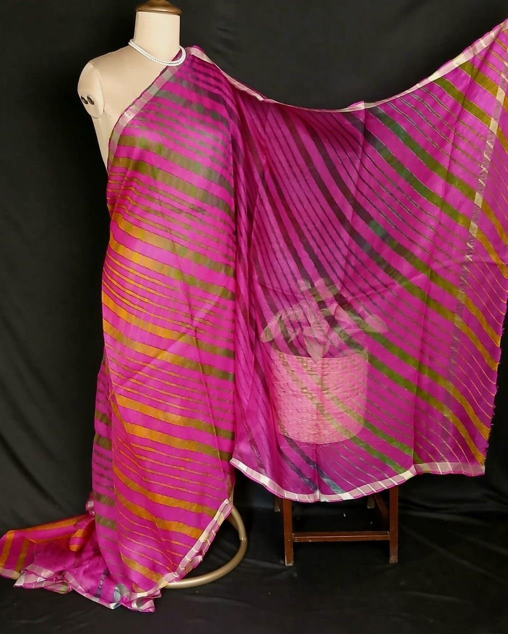 Hand tie-dye Leheriya on Kota Silk (HTKS0049) - Image 3