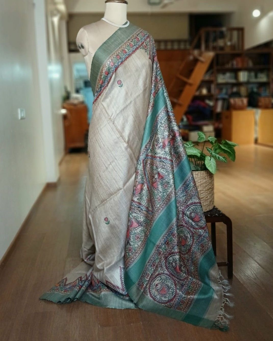 Madhubani on Tussar Silk – (MADT0023) - Image 2