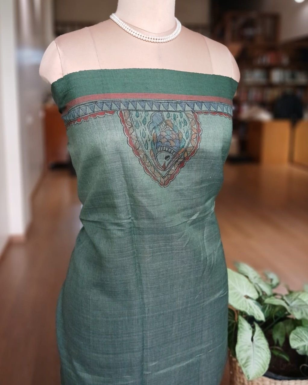 Madhubani on Tussar Silk – (MADT0014) - Image 13