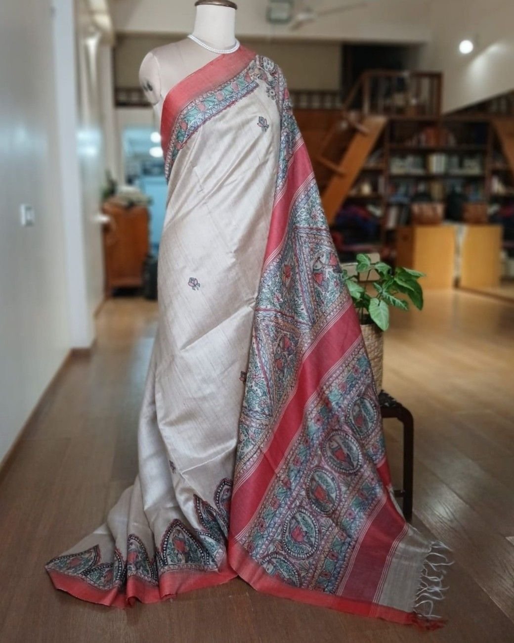 Madhubani on Tussar Silk – (MADT0024) - Image 2