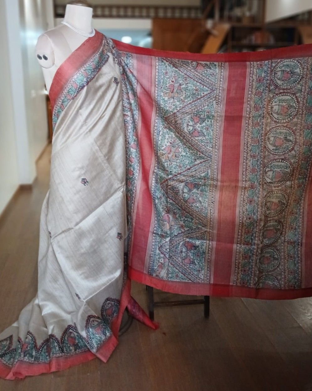 Madhubani on Tussar Silk – (MADT0024) - Image 3