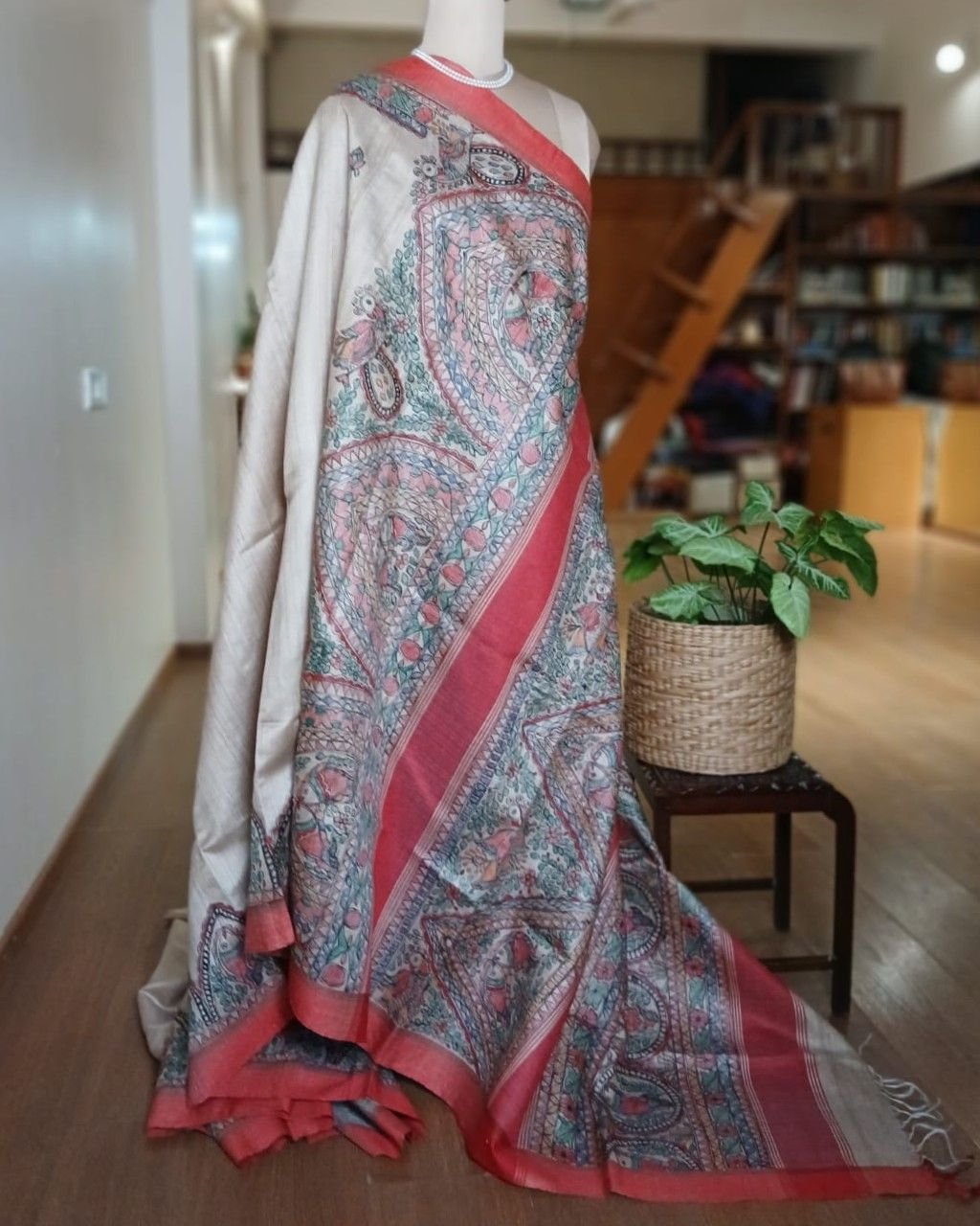 Madhubani on Tussar Silk – (MADT0024) - Image 8