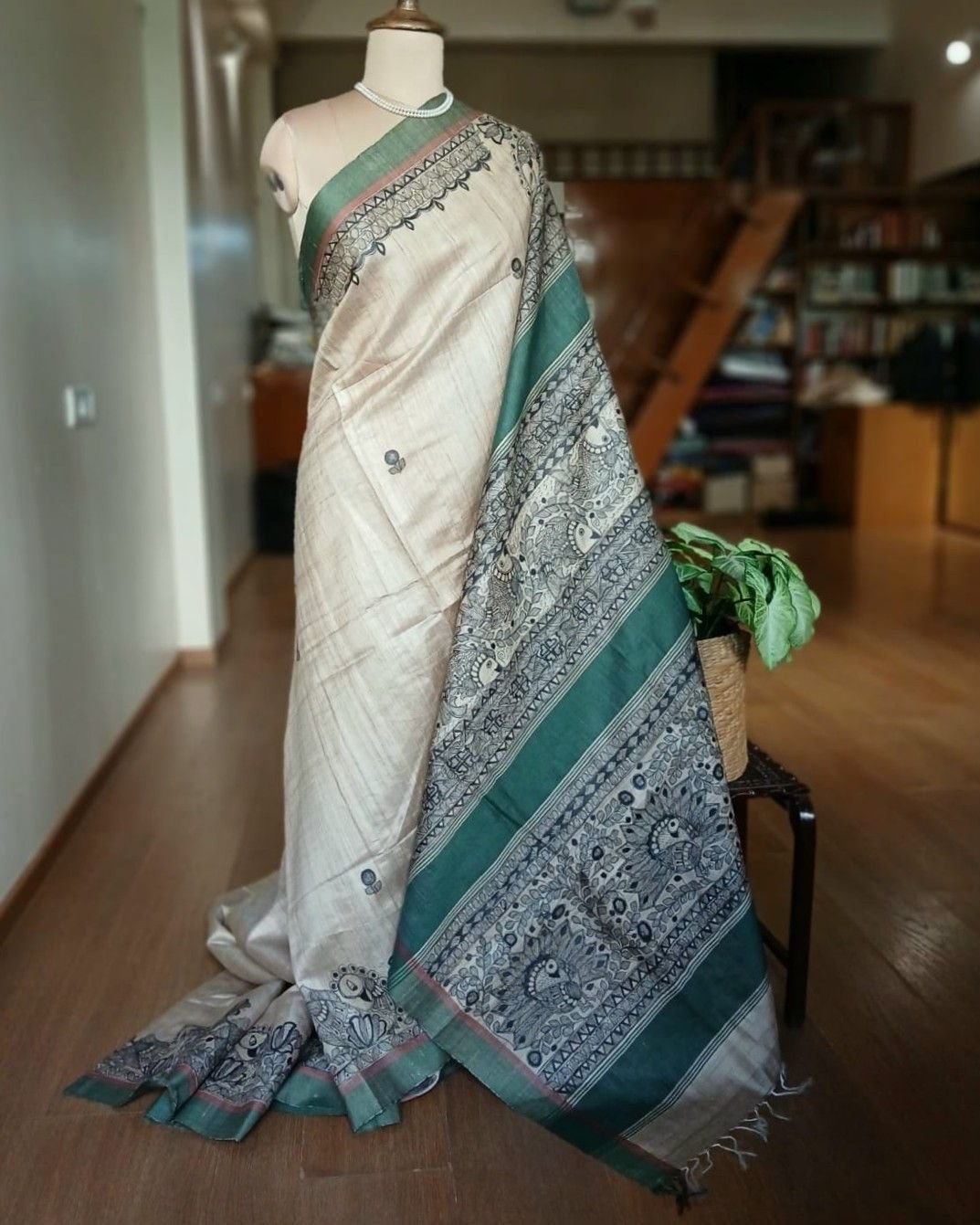 Madhubani on Tussar Silk – (MADT0021) - Image 2