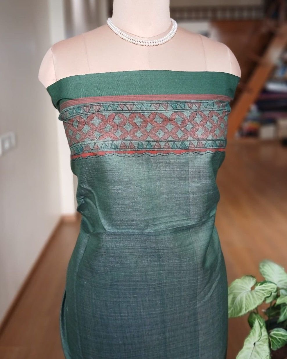 Madhubani on Tussar Silk – (MADT0019) - Image 13