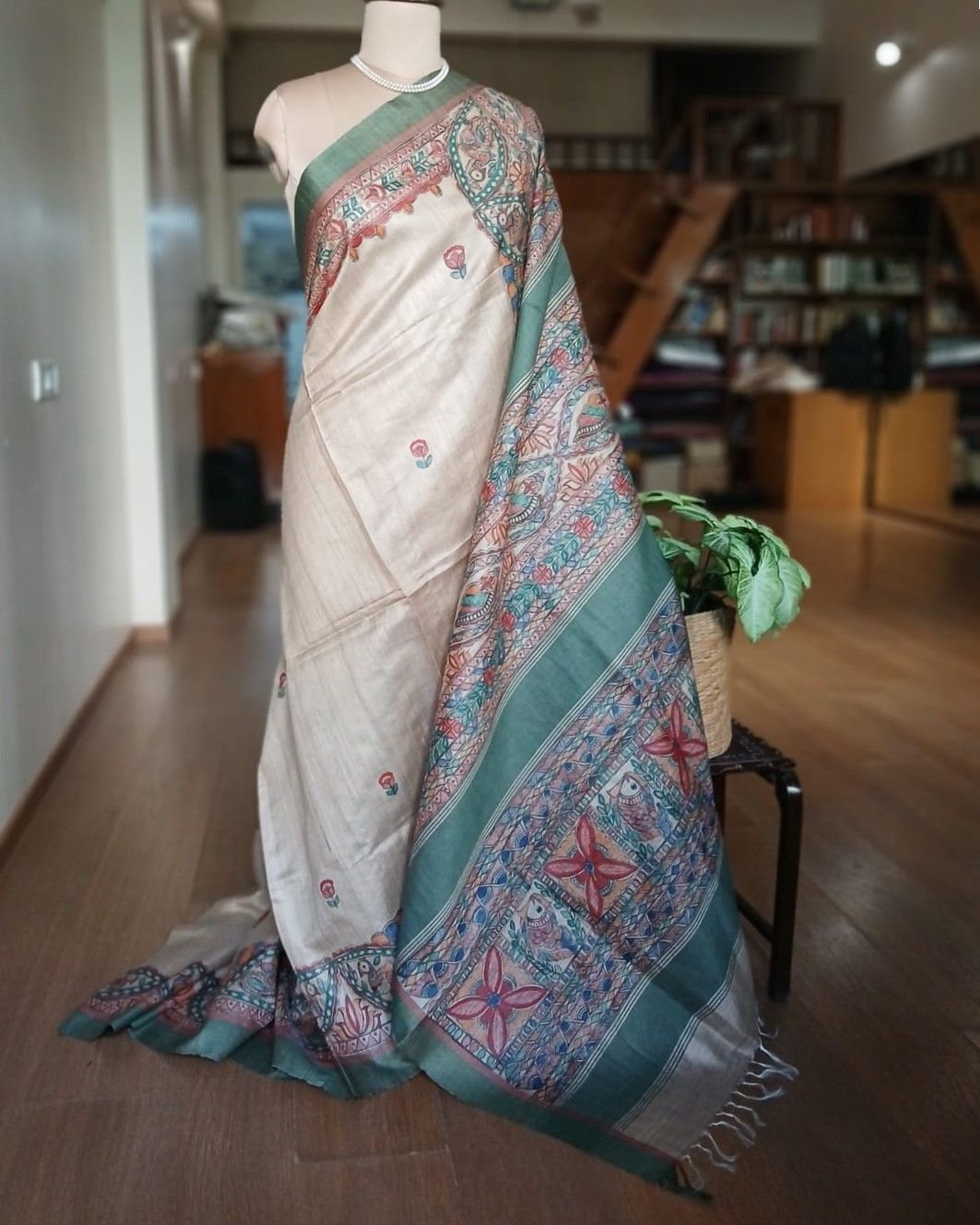 Madhubani on Tussar Silk – (MADT0020) - Image 2