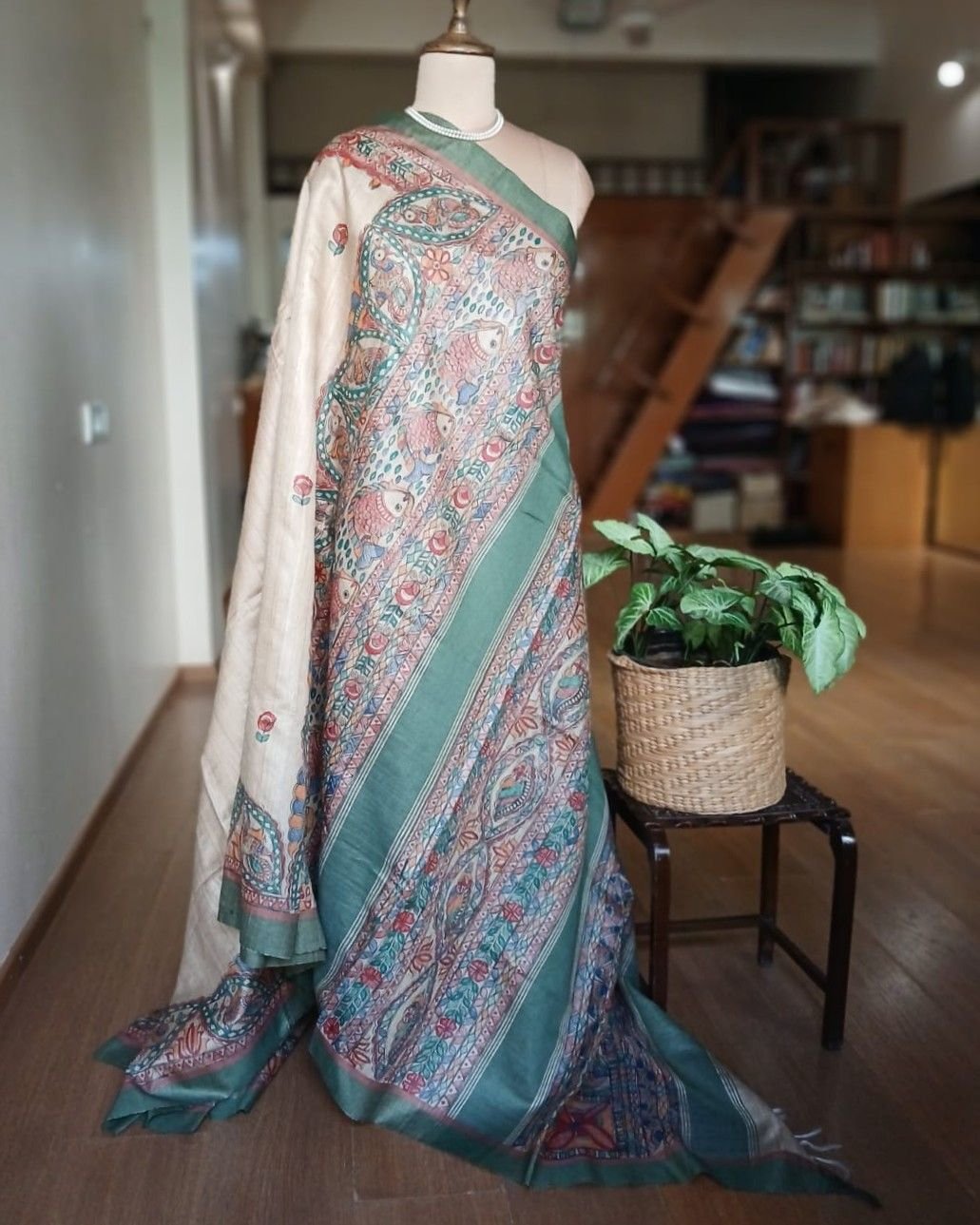 Madhubani on Tussar Silk – (MADT0020) - Image 8