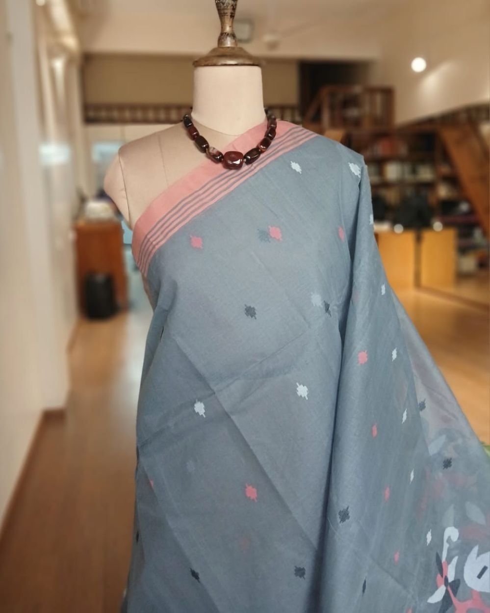 Crisp Cotton Hand Jamdani from Phulia in West Bengal – (CCHJ0015) - Image 3