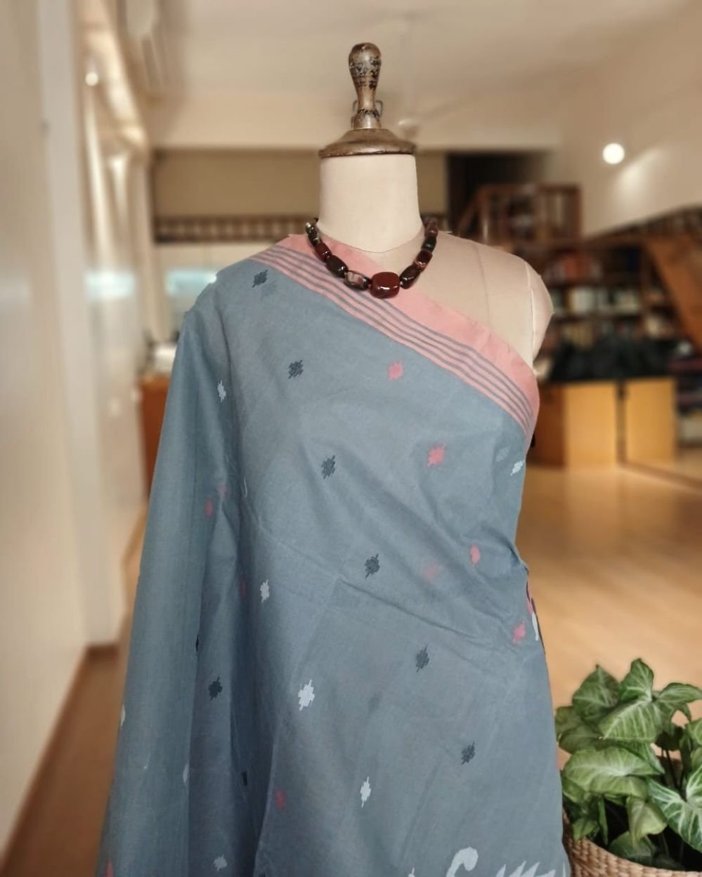 Crisp Cotton Hand Jamdani from Phulia in West Bengal – (CCHJ0015) - Image 9