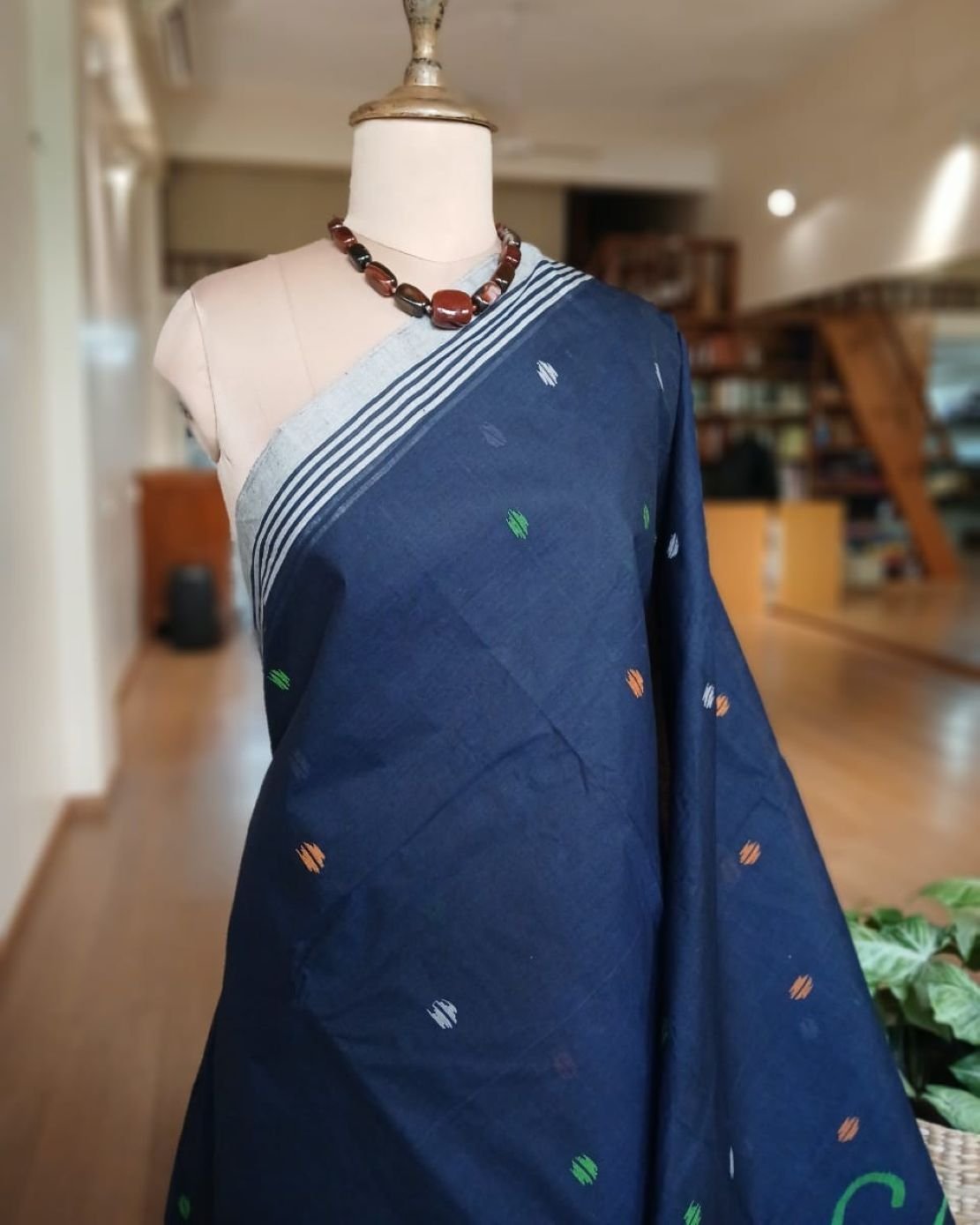 Crisp Cotton Hand Jamdani from Phulia in West Bengal – (CCHJ0013) - Image 3