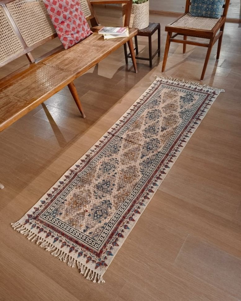 Kalamkari Dhurrie from Warangal (2 x 6 ft) – (NWKD1052) - Image 2