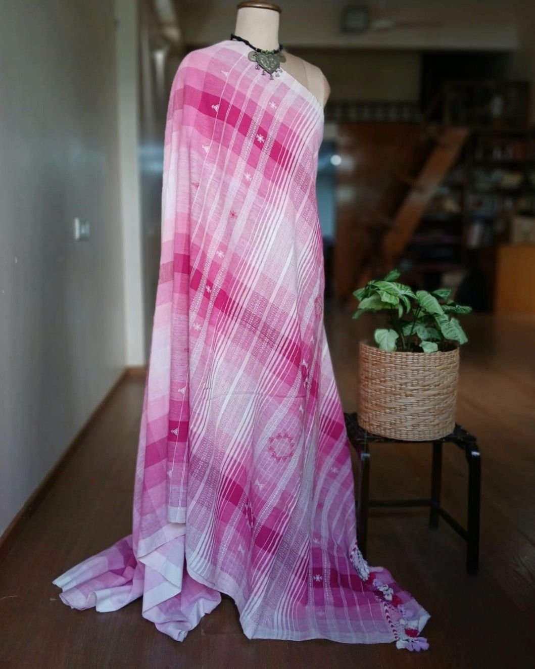 Bhujodi Saree handwoven in Kala Cotton – (BHUJ1005) - Image 7