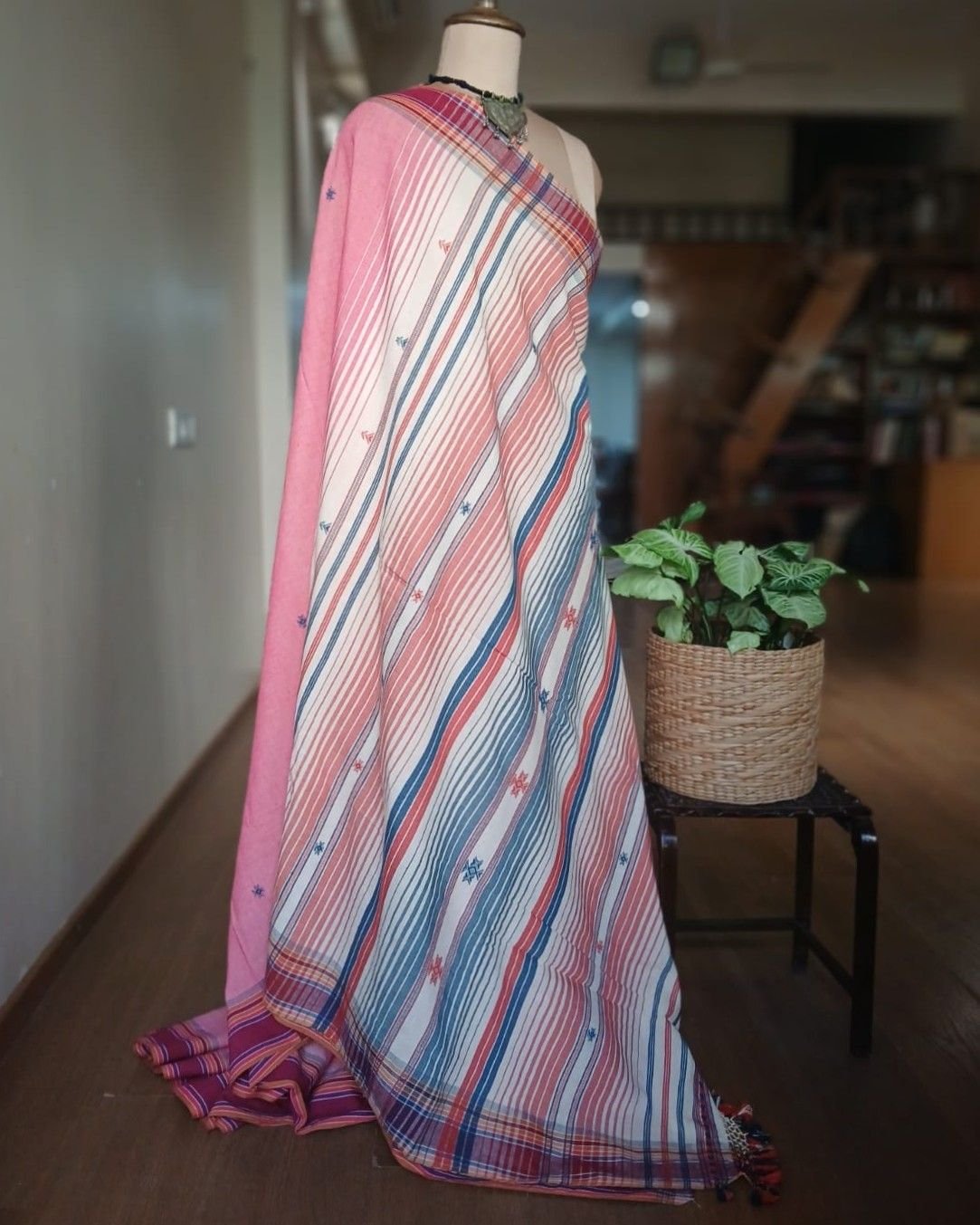 Bhujodi Saree handwoven Cotton x Kala Cotton – (BHUJ1008) - Image 7