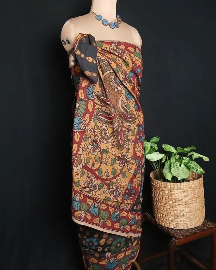 Handpainted Natural Dyes Sarong - (HNDS0003) - Image 8