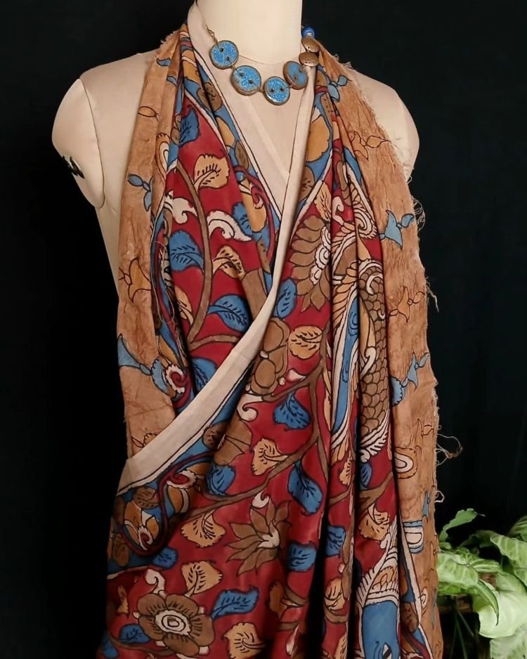 Handpainted Natural Dyes Sarong - (HNDS0004) - Image 6