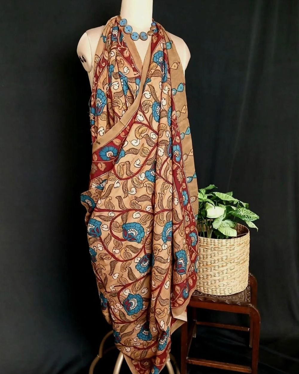 Handpainted Natural Dyes Sarong - (HNDS0005) - Image 5