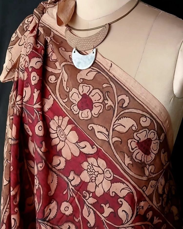 Handpainted Natural Dyes Sarong - (HNDS0001) - Image 2