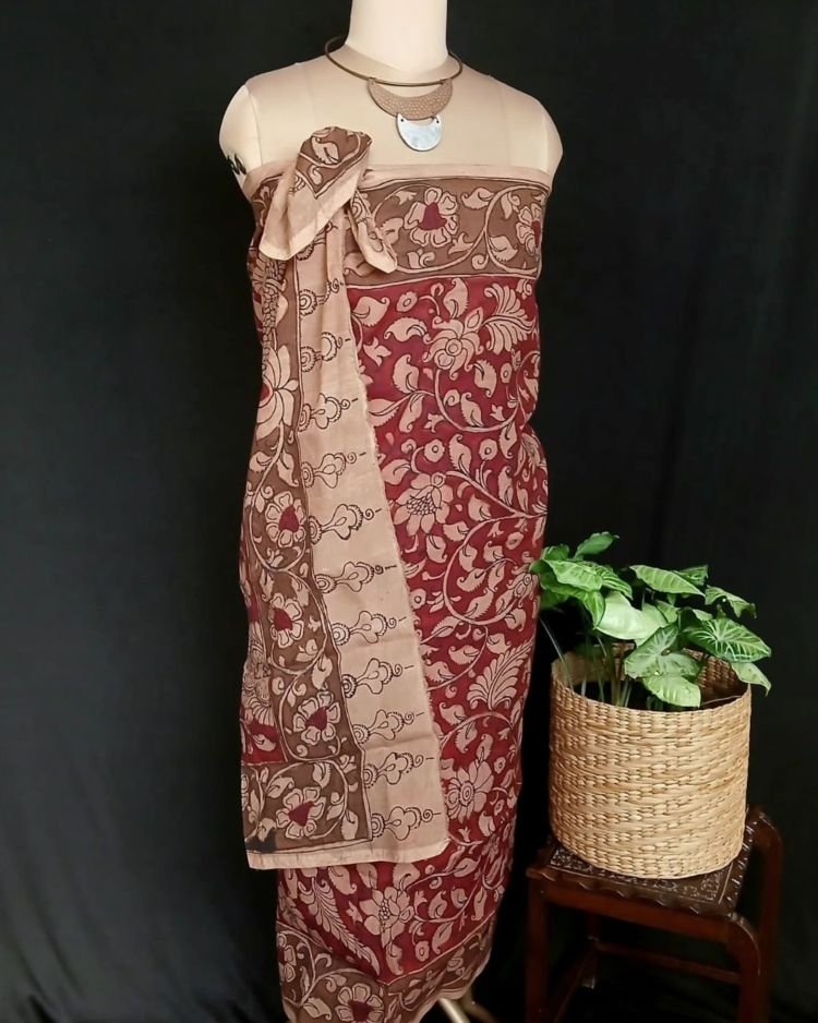 Handpainted Natural Dyes Sarong - (HNDS0001) - Image 7