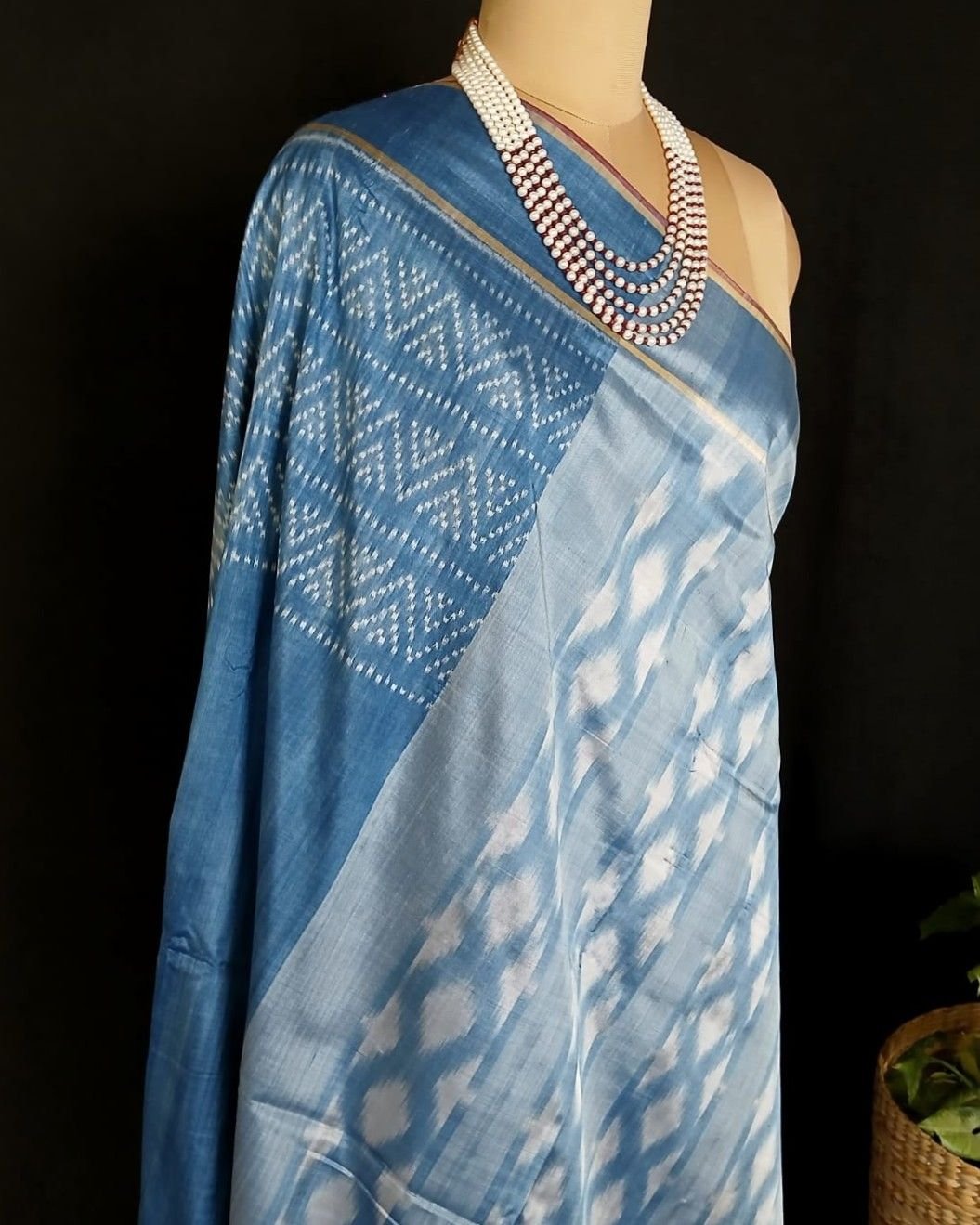 Pure Silk Single Ikat from Telangana in Natural Dyes - (PSSI0003) - Image 10