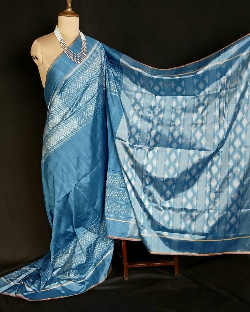 Pure Silk Single Ikat from Telangana in Natural Dyes - (PSSI0003) - Image 5