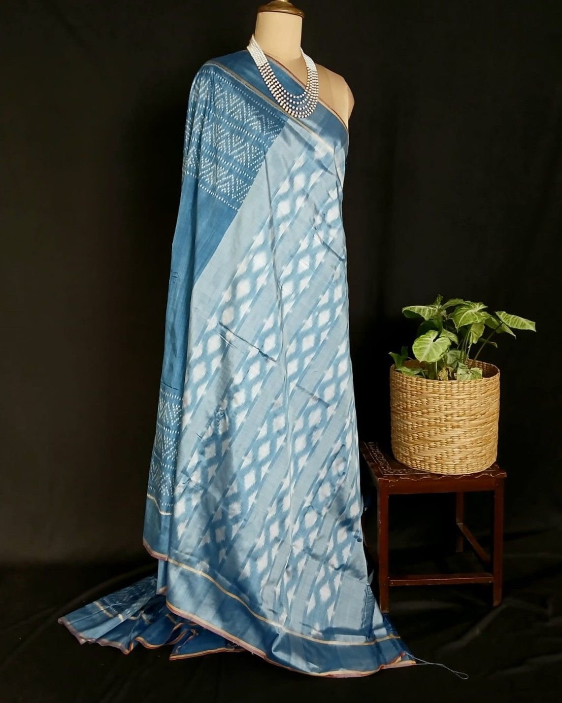 Pure Silk Single Ikat from Telangana in Natural Dyes - (PSSI0003) - Image 9