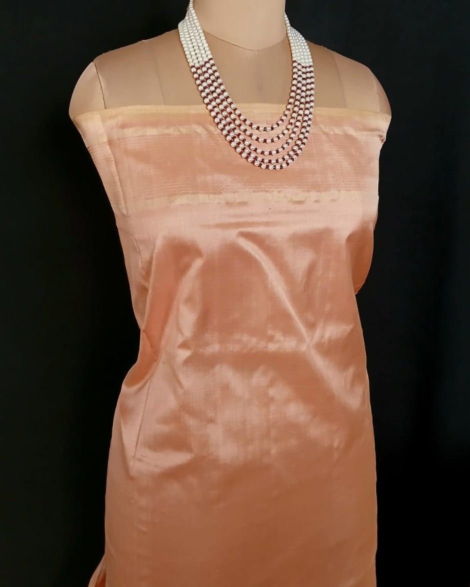 Pure Silk Single Ikat from Telangana in Natural Dyes - (PSSI0002) - Image 11