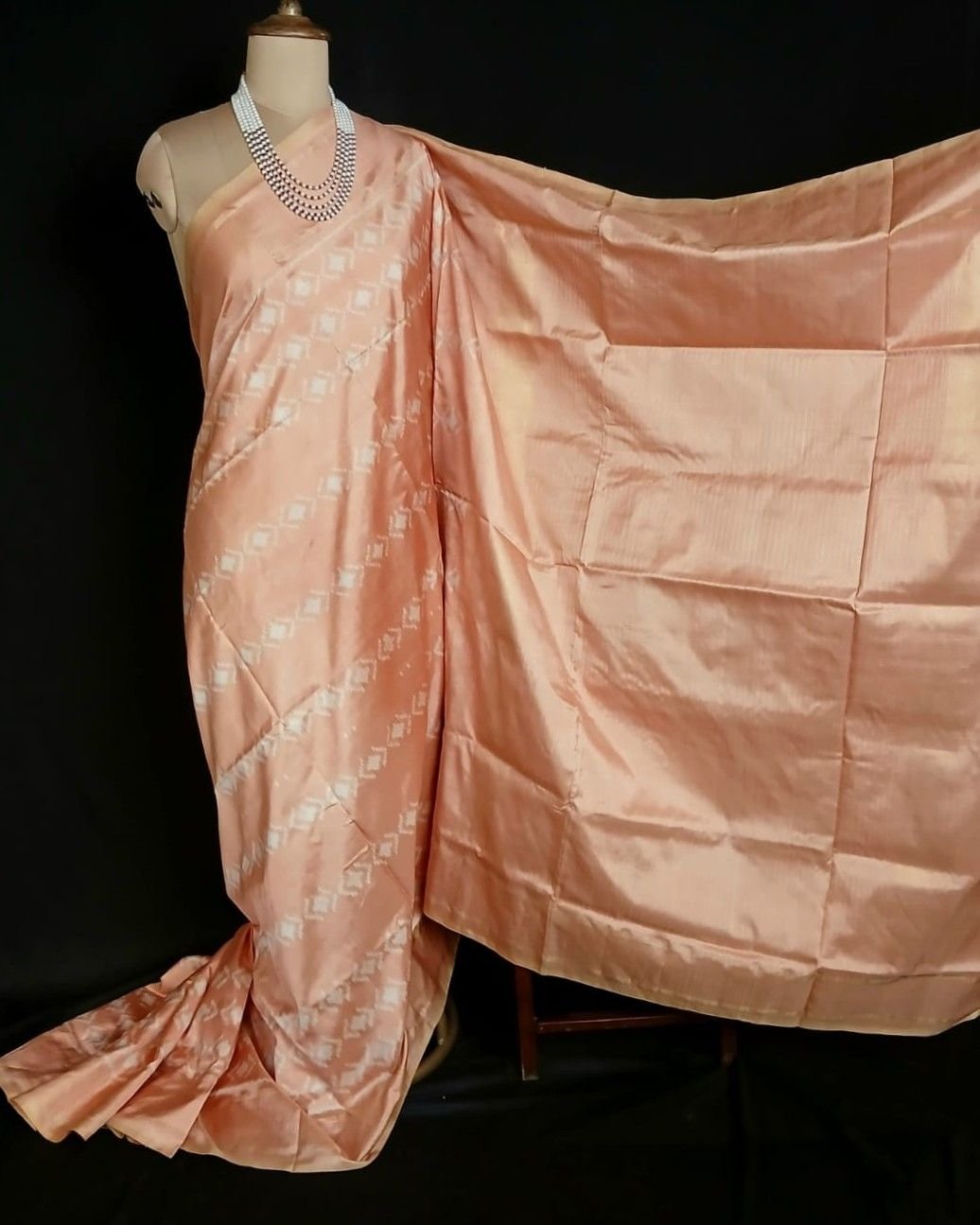 Pure Silk Single Ikat from Telangana in Natural Dyes - (PSSI0002) - Image 5