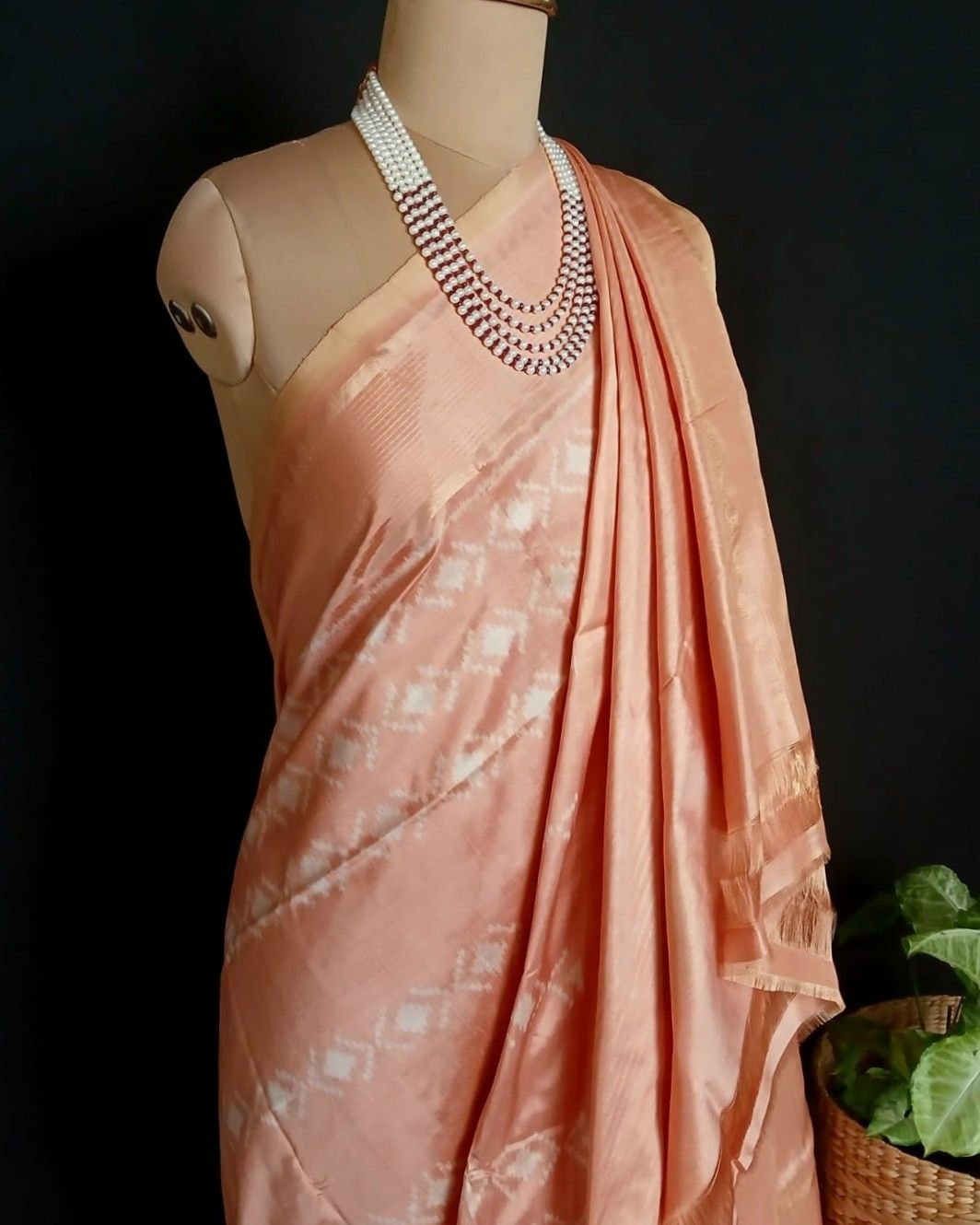Pure Silk Single Ikat from Telangana in Natural Dyes - (PSSI0002) - Image 6