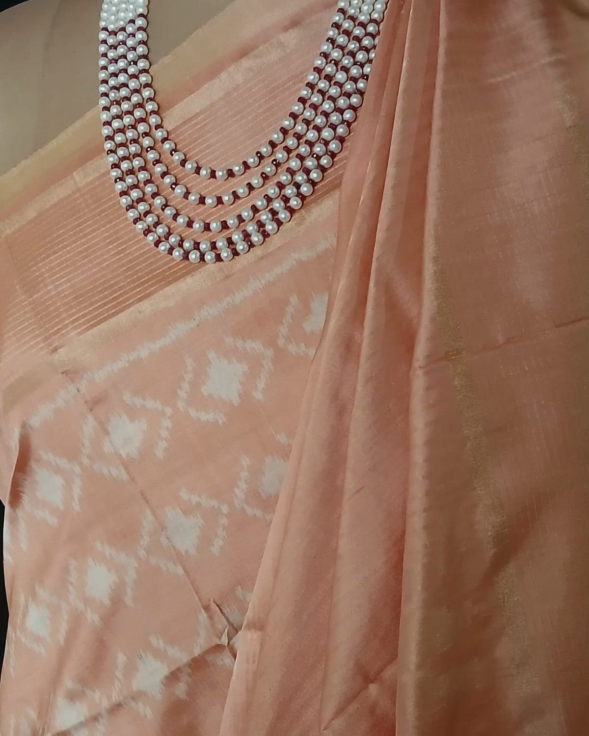 Pure Silk Single Ikat from Telangana in Natural Dyes - (PSSI0002) - Image 7