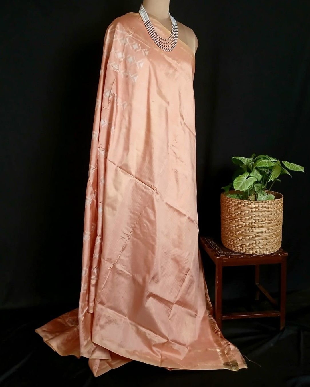 Pure Silk Single Ikat from Telangana in Natural Dyes - (PSSI0002) - Image 9