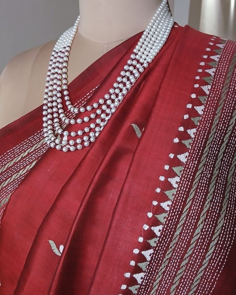 Santiniketan Kantha Saree in pure Bisnupuri Silk – (SNBK1058) - Image 10