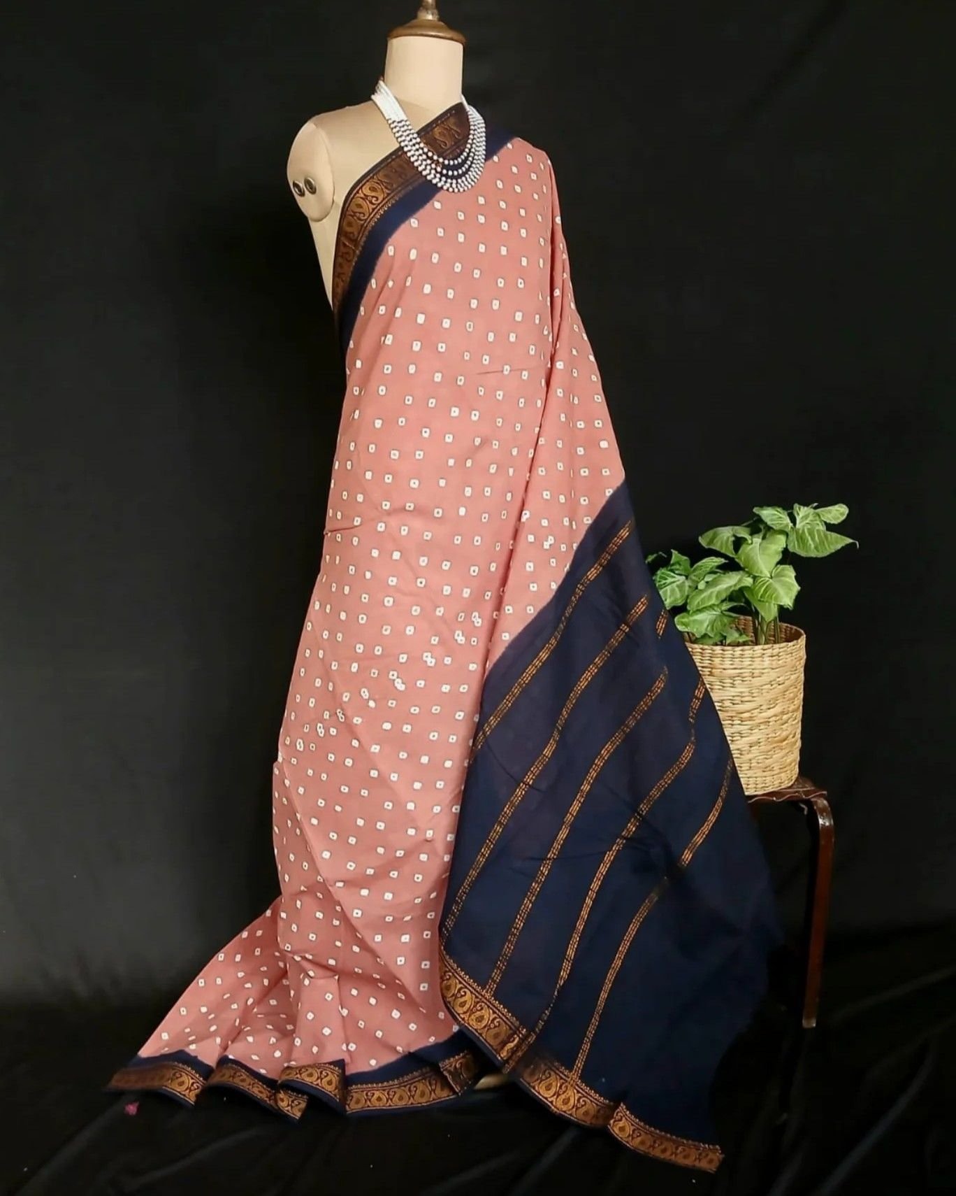 Hand-knotted Madurai Sungudi Cotton Saree - (HKSS0002)