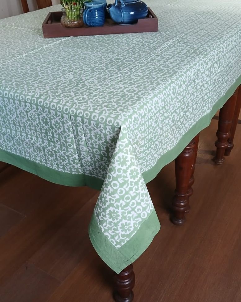 8-Seater Dining Tablecloth 5 x 8 ft – (SDTC0014) - Image 3