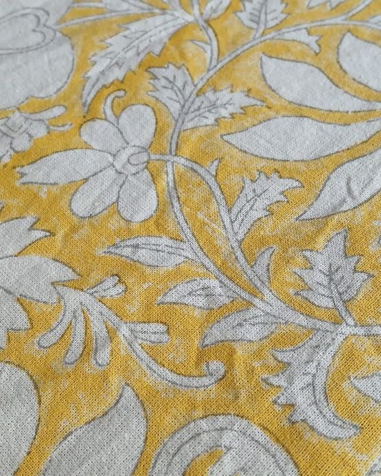 8-Seater Dining Tablecloth 5 x 8 ft – (SDTC0015) - Image 2