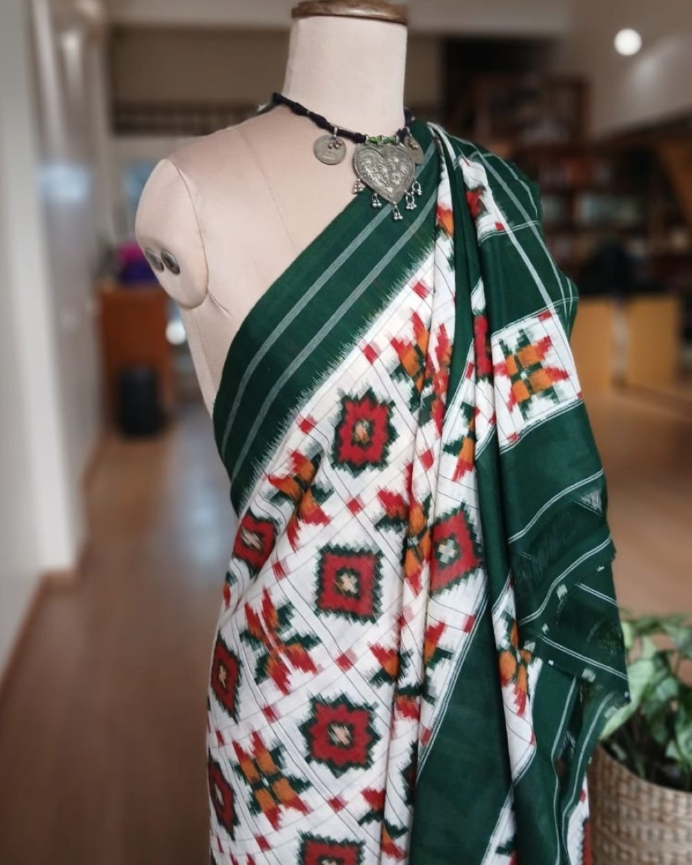 Double Ikat Cotton Handweave Saree (KDCT0006) - Image 11