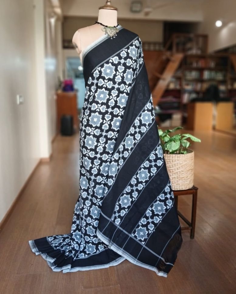 Double Ikat Cotton Handweave Saree (KDCT0007) - Image 2