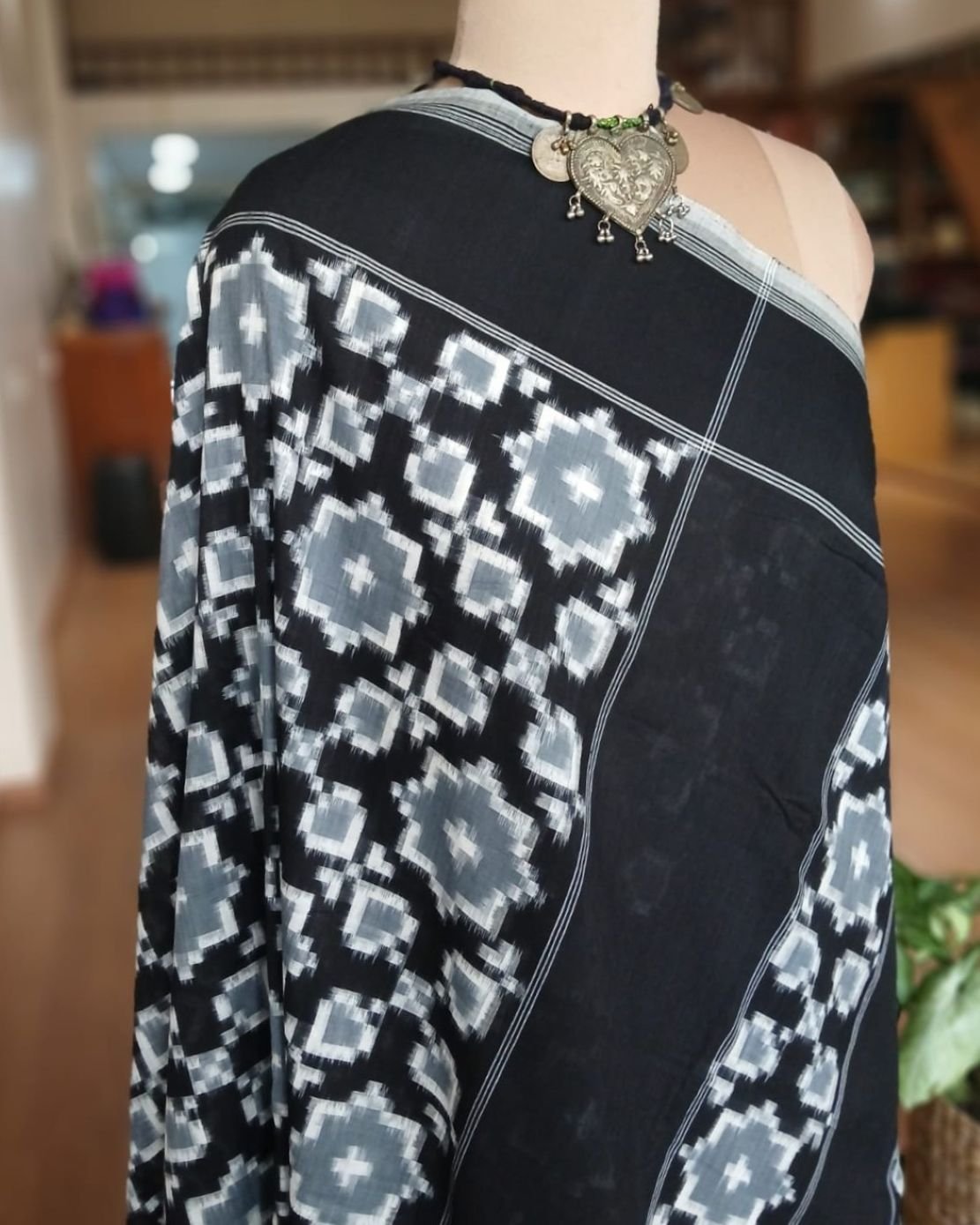 Double Ikat Cotton Handweave Saree (KDCT0007) - Image 12