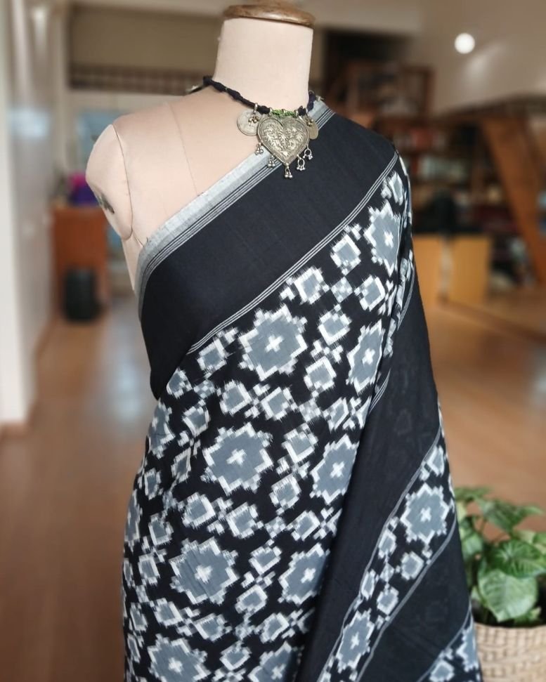 Double Ikat Cotton Handweave Saree (KDCT0007) - Image 3