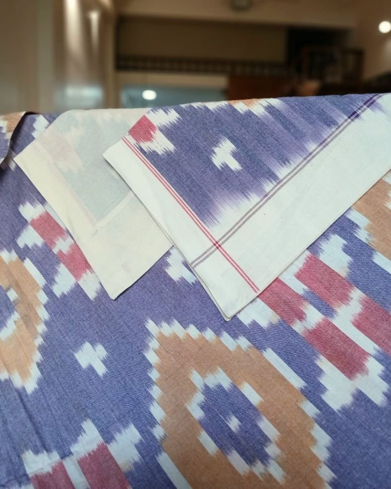 Ikat Cotton Double Bedsheet Set with Pillowcases – (BDST1020) - Image 4