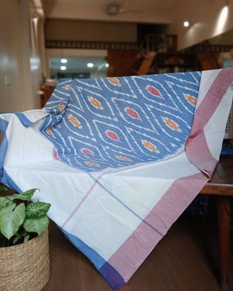 Ikat Cotton Double Bedsheet Set with Pillowcases – (BDST1023)