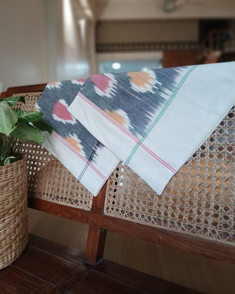 Ikat Cotton Double Bedsheet Set with Pillowcases – (BDST1025) - Image 3